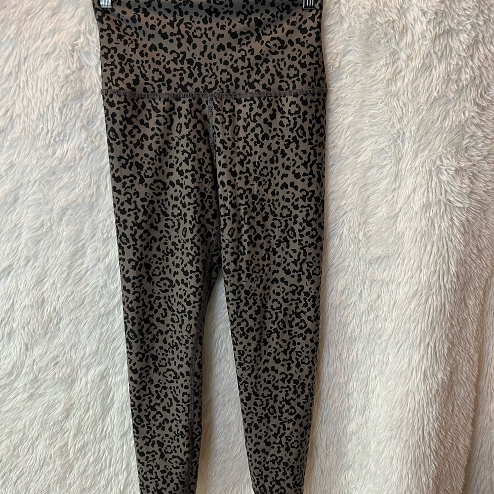 Leopard Print High-Waisted Leggings
